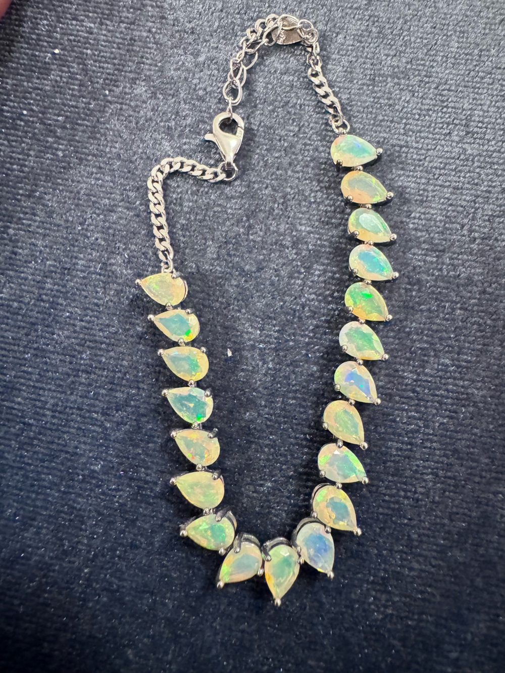 Opal 925 silver bracelet teardrop pears white milky off white iridescent